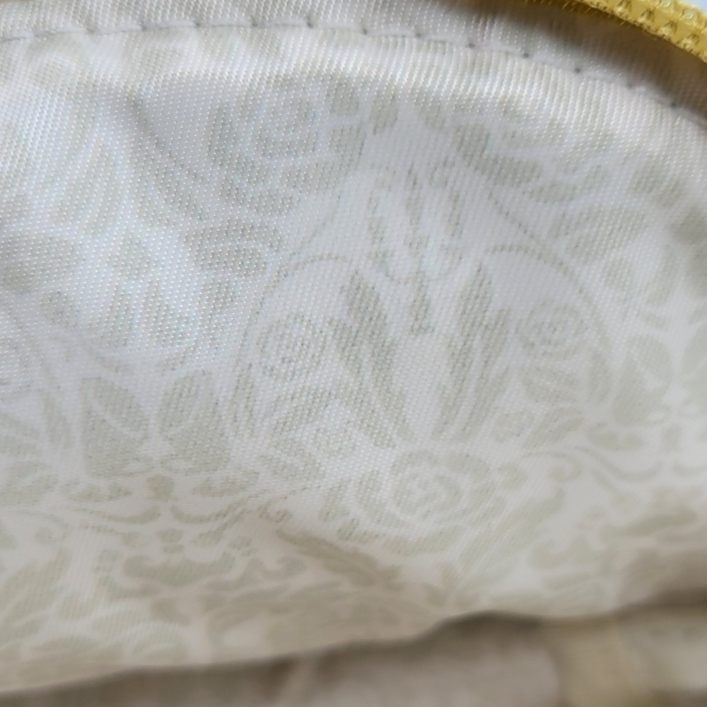 Tokyo Disney Enchanted Tale Beauty and the Beast cosmetic bag pouch - Picture 9 of 11